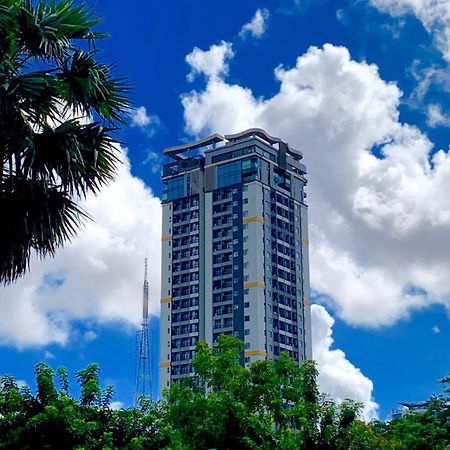 The View Serviced Residence 豪景日式酒店公寓 Phnom Penh Eksteriør billede